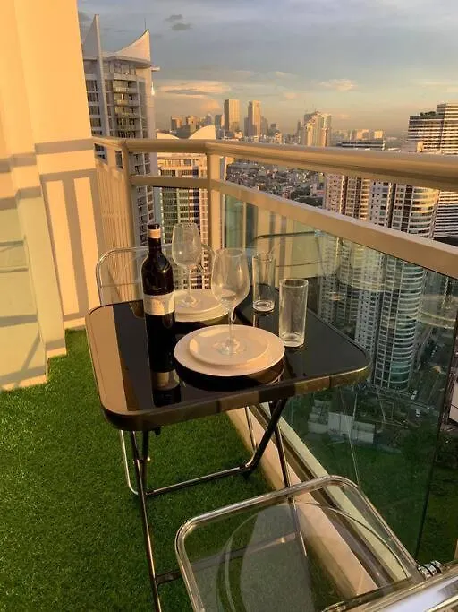 Acqua Private Residence Iguazu Tower 50Th Floor Manila 0*,